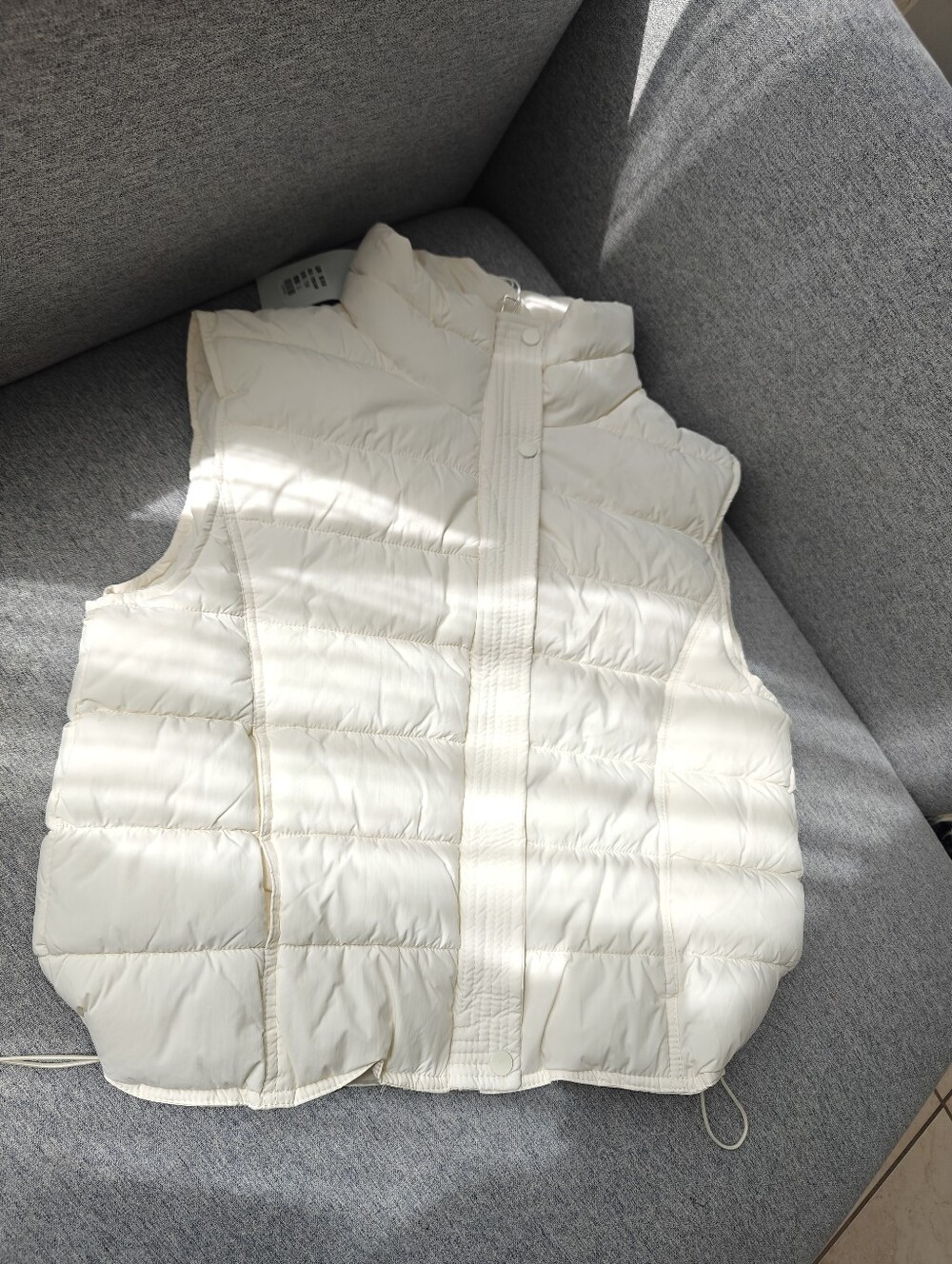 Women's Unbranded Off-White Puffer Vest L
